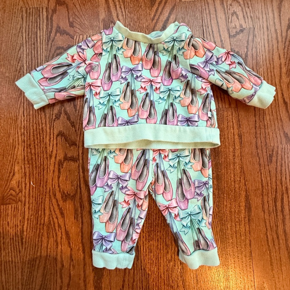 Posh Peanut Irina Ballet Print Sweatsuit 3-6 Months